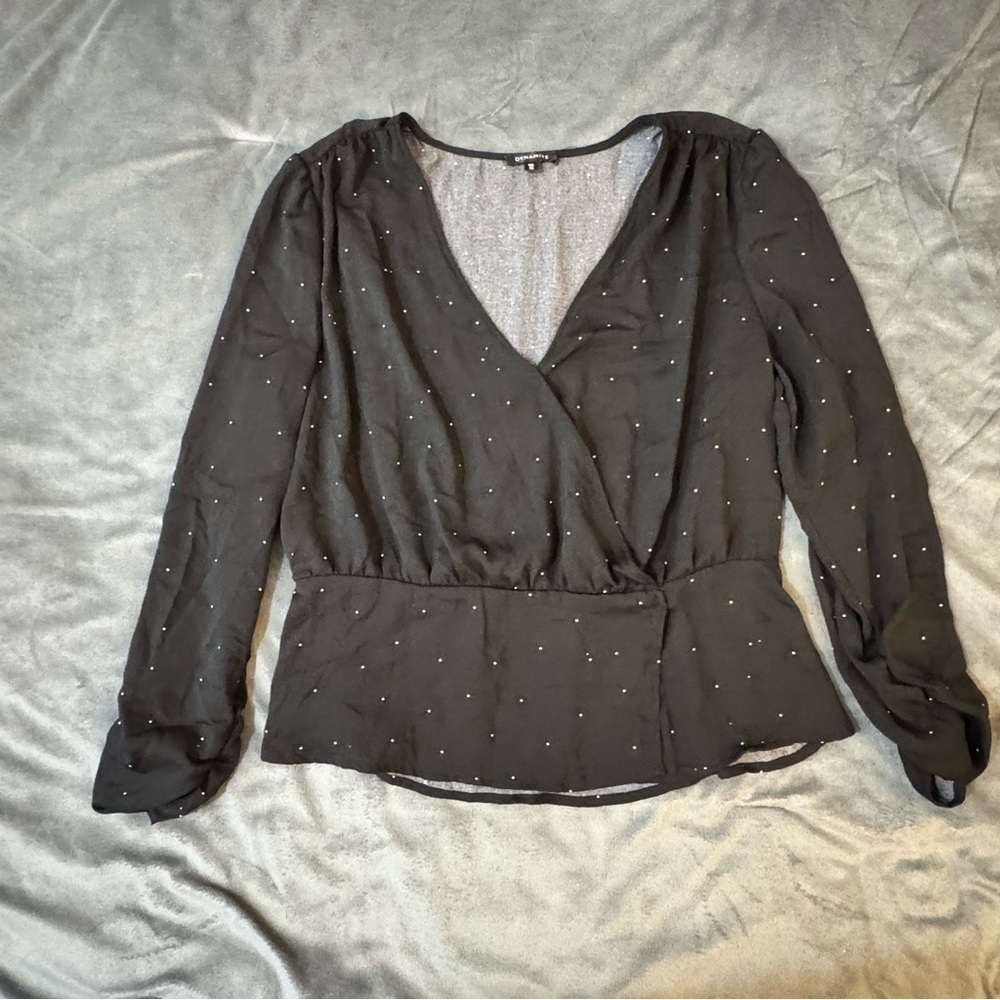 Dynamite Elegant Black Blouse

#1185